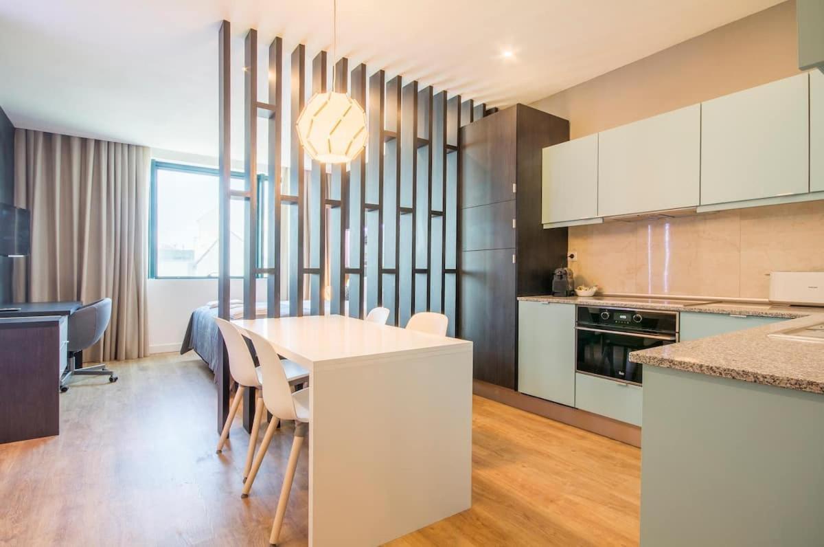 418 Apartamento Gale Wifi, Estacionamento, Elevador ポルト エクステリア 写真